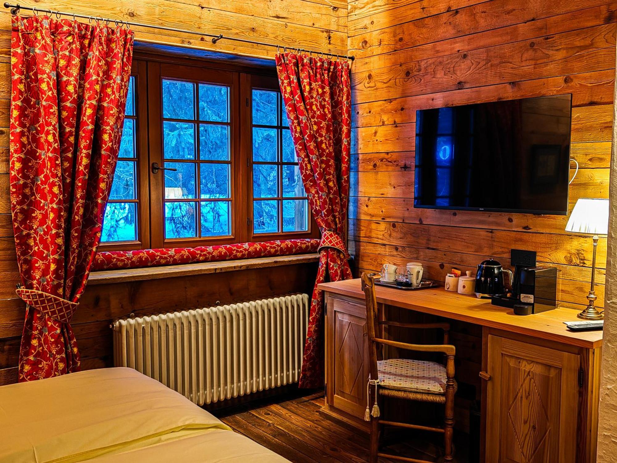 Hotel Breithorn Champoluc Exterior foto