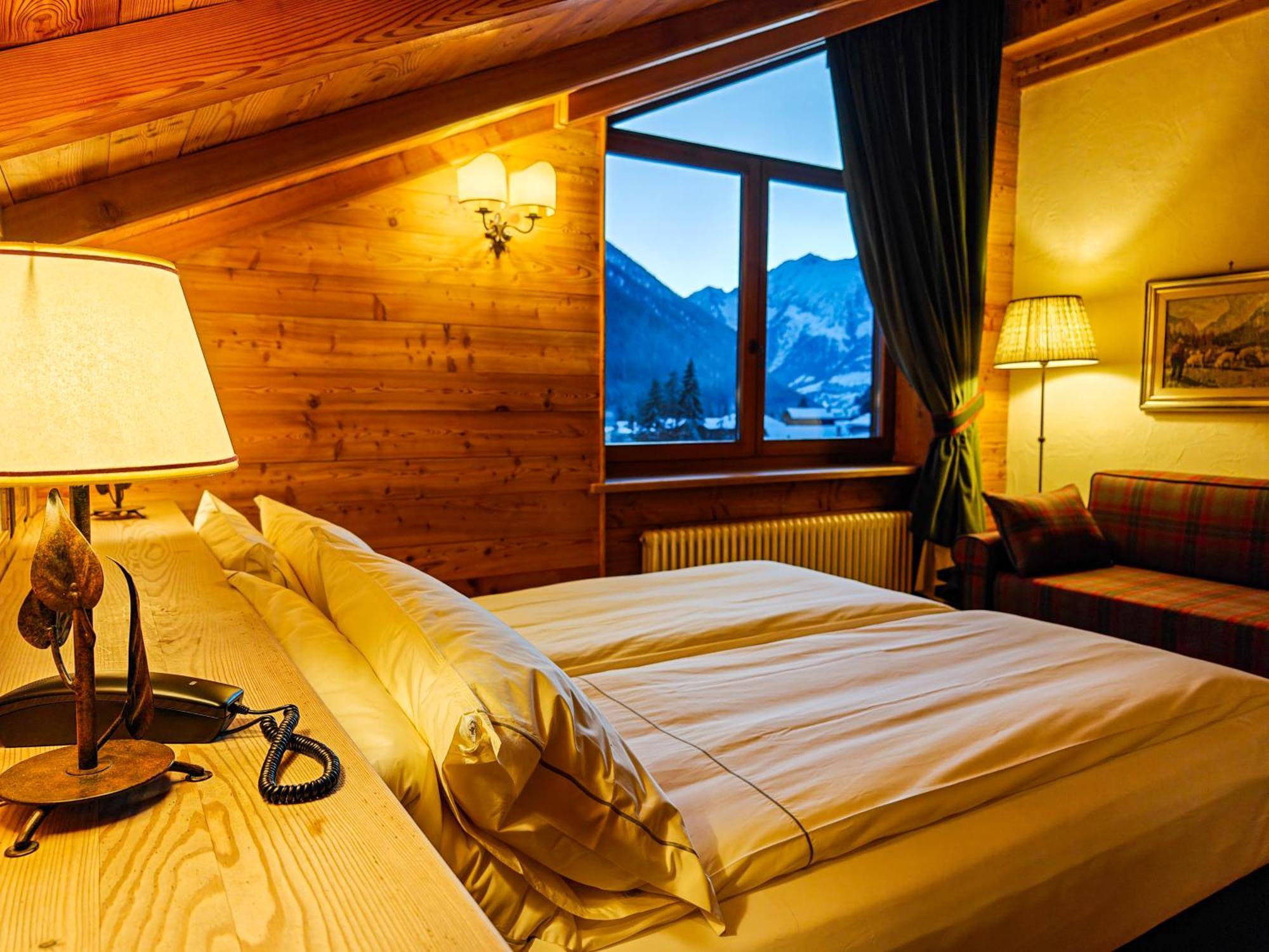 Hotel Breithorn Champoluc Exterior foto