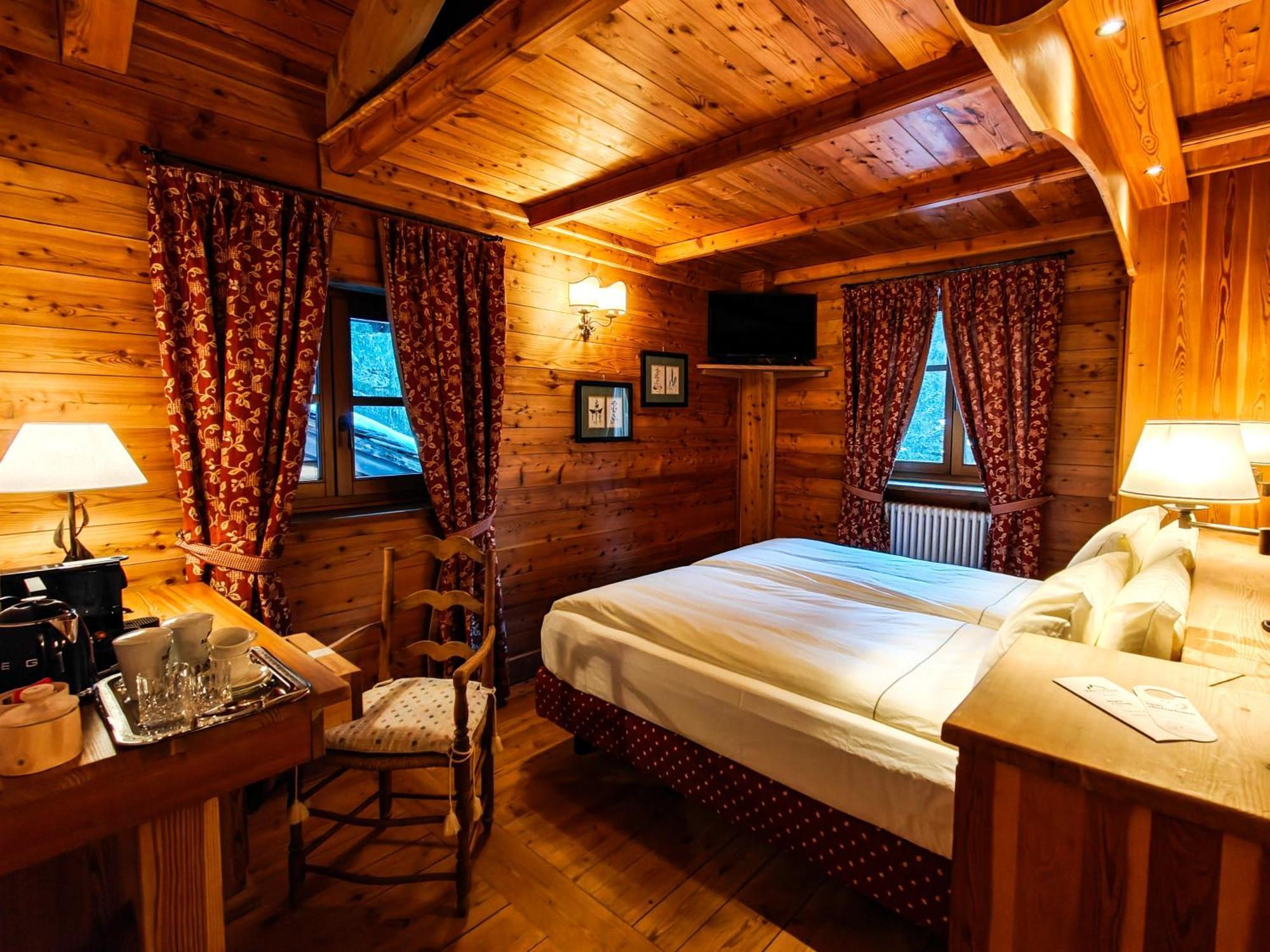 Hotel Breithorn Champoluc Exterior foto